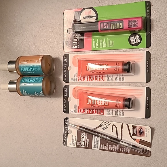 MAYBELLINE MAKEUP BUNDLE OF 6 ITEMS - Picture 1 of 9